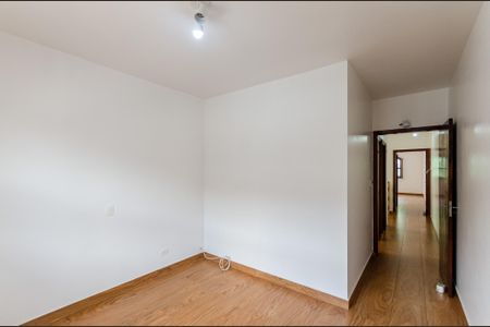 Casa para alugar com 247m², 4 quartos e 2 vagasQuarto 2