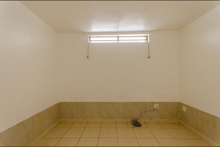 Casa para alugar com 247m², 4 quartos e 2 vagasQuarto de serviço