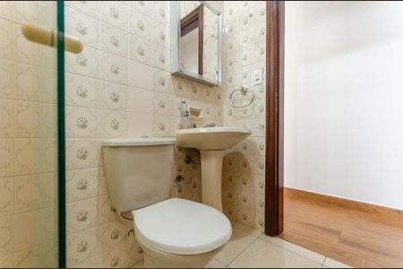 Casa para alugar com 247m², 4 quartos e 2 vagasBanheiro