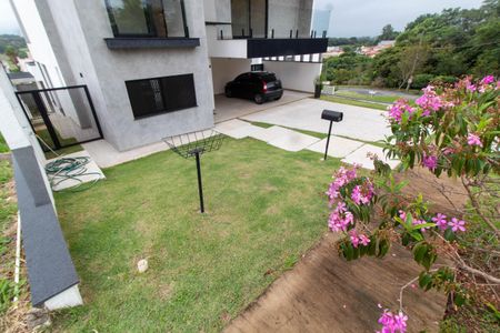 Casa de condomínio à venda com 342m², 4 quartos e 4 vagasFachada