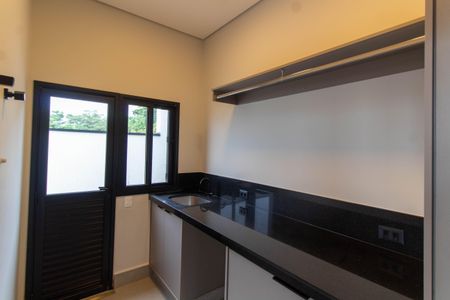 Casa de condomínio à venda com 342m², 4 quartos e 4 vagasÁrea de Serviço