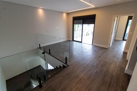 Casa de condomínio à venda com 342m², 4 quartos e 4 vagasCobertura