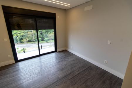 Casa de condomínio à venda com 342m², 4 quartos e 4 vagasSuíte 3