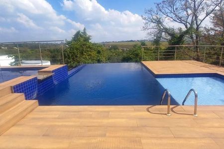 Casa de condomínio à venda com 675m², 5 quartos e 4 vagas