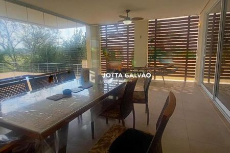 Casa de condomínio à venda com 675m², 5 quartos e 4 vagas