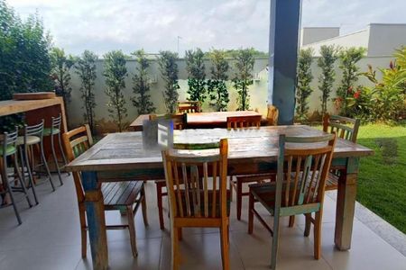 Casa de Condomínio à venda com 3 quartos, 213m² em Swiss Park, Campinas