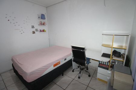 Casa para alugar com 100m², 3 quartos e 2 vagasQuarto 2