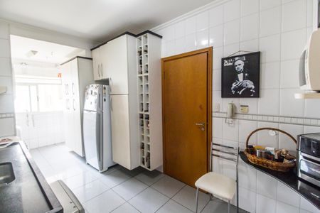 Apartamento à venda com 139m², 3 quartos e 2 vagas Apartamento à venda com 139m², 3 quartos e 2 vagasCozinha