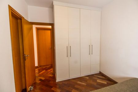 Apartamento à venda com 139m², 3 quartos e 2 vagas Apartamento à venda com 139m², 3 quartos e 2 vagasSuíte 2