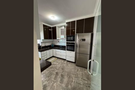 Apartamento à venda com 180m², 4 quartos e 2 vagas Apartamento à venda com 180m², 4 quartos e 2 vagasFoto 27