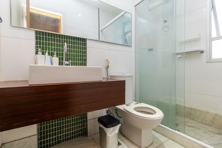 Apartamento à venda com 96m², 3 quartos e 2 vagas Apartamento à venda com 96m², 3 quartos e 2 vagasBanheiro da Suíte