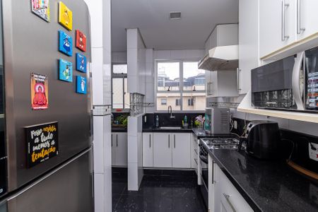 Apartamento à venda com 96m², 3 quartos e 2 vagas Apartamento à venda com 96m², 3 quartos e 2 vagasCozinha