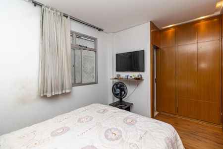Apartamento à venda com 96m², 3 quartos e 2 vagas Apartamento à venda com 96m², 3 quartos e 2 vagasQuarto 3