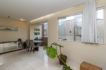 Apartamento à venda com 96m², 3 quartos e 2 vagas Apartamento à venda com 96m², 3 quartos e 2 vagasSala