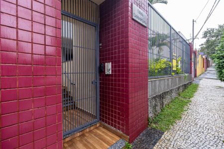 Apartamento à venda com 96m², 3 quartos e 2 vagas Apartamento à venda com 96m², 3 quartos e 2 vagasFachada