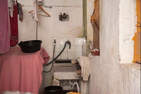 Casa à venda com 80m², 2 quartos e 1 vagaÁrea de Serviço