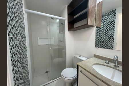Apartamento para alugar com 80m², 2 quartos e 2 vagasBanheiro