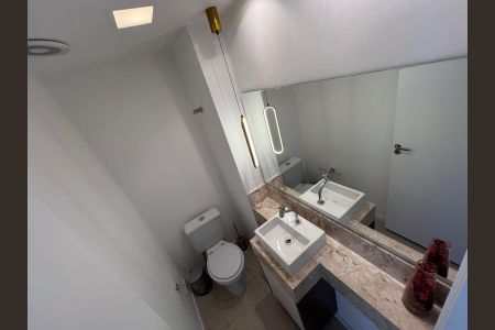 Apartamento para alugar com 80m², 2 quartos e 2 vagasBanheiro