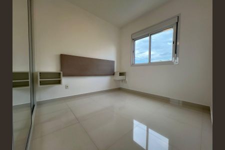 Apartamento para alugar com 80m², 2 quartos e 2 vagasQuarto