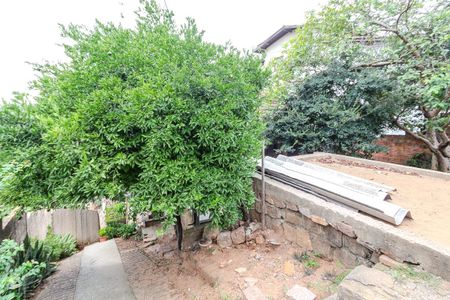 Casa à venda com 250m², 3 quartos e 1 vaga Casa à venda com 250m², 3 quartos e 1 vagaQuintal