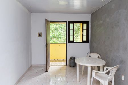 Sala de casa de condomínio para alugar com 2 quartos, 40m² em Guaratiba, Rio de Janeiro