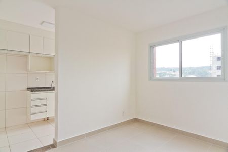 Sala de apartamento para alugar com 2 quartos, 38m² em Jardim Bandeirantes, São Paulo