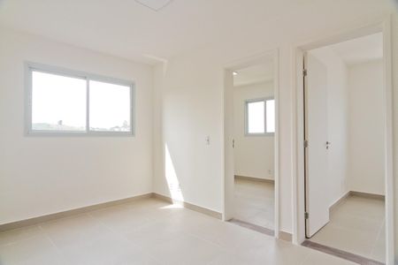 Sala de apartamento para alugar com 2 quartos, 38m² em Jardim Bandeirantes, São Paulo