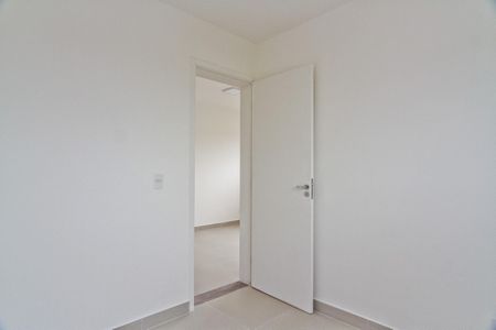 Quarto 1 de apartamento para alugar com 2 quartos, 38m² em Jardim Bandeirantes, São Paulo