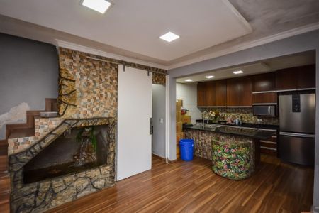 Casa para alugar com 3 quartos, 200m² em Parque America, São Paulo