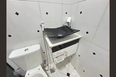 Casa para alugar com 68m², 2 quartos e 1 vagaBanheiro