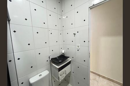 Casa para alugar com 68m², 2 quartos e 1 vagaBanheiro