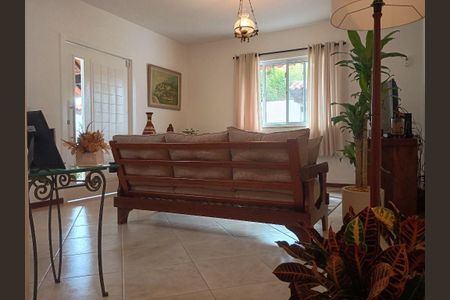 Casa à venda com 3 quartos, 140m² em Maravista, Niterói