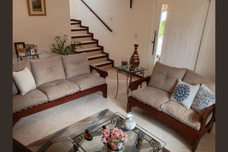 Casa à venda com 3 quartos, 140m² em Maravista, Niterói