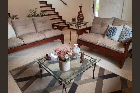 Casa à venda com 3 quartos, 140m² em Maravista, Niterói