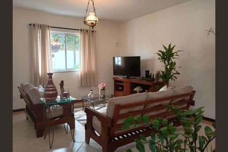 Casa à venda com 3 quartos, 140m² em Maravista, Niterói