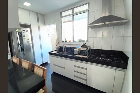 Apartamento à venda com 3 quartos, 84m² em São Marcos, Belo Horizonte