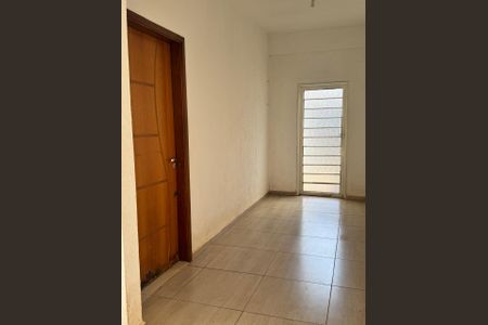 Casa para alugar com 200m², 4 quartos e 2 vagas Casa para alugar com 200m², 4 quartos e 2 vagasÁrea Comum
