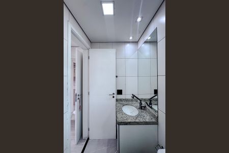 Apartamento para alugar com 66m², 1 quarto e 1 vaga Apartamento para alugar com 66m², 1 quarto e 1 vagaBanheiro da Suíte