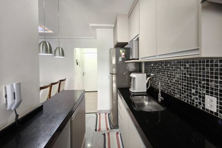Apartamento à venda com 75m², 3 quartos e 2 vagasCozinha