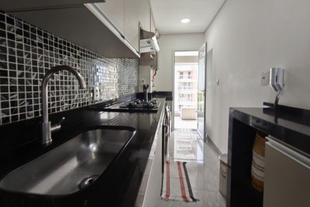 Apartamento à venda com 75m², 3 quartos e 2 vagasCozinha