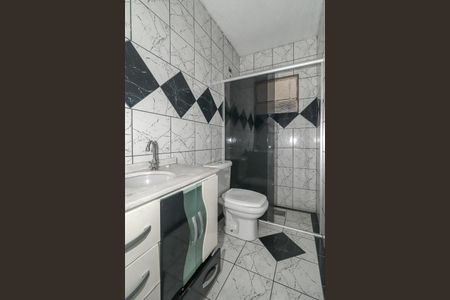 Banheiro de apartamento à venda com 1 quarto, 33m² em Sarandi, Porto Alegre