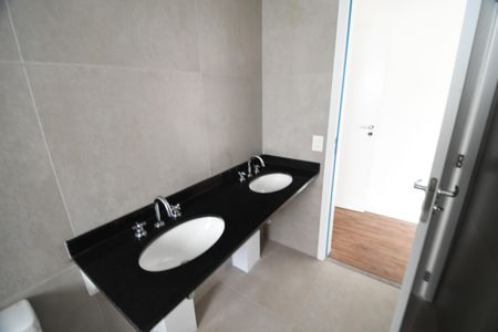 Apartamento à venda com 139m², 3 quartos e 2 vagasBanheiro Suíte