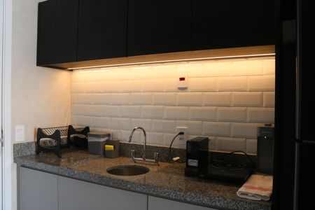 Cozinha de kitnet/studio para alugar com 1 quarto, 24m² em Barra Funda, São Paulo