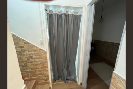 Corredor de casa de condomínio à venda com 3 quartos, 140m² em Ilha do Governador, Rio de Janeiro