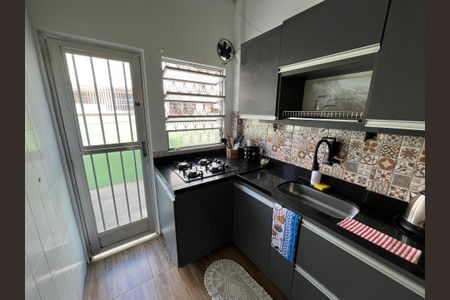 Casa de condomínio à venda com 140m², 3 quartos e 2 vagasCozinha