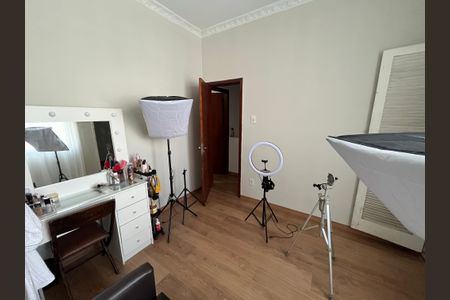 Casa de condomínio à venda com 140m², 3 quartos e 2 vagasQuarto 2