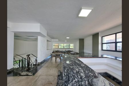 Apartamento para alugar com 260m², 4 quartos e 4 vagas