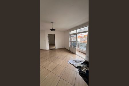 Sala de casa para alugar com 2 quartos, 130m² em Cipava, Osasco