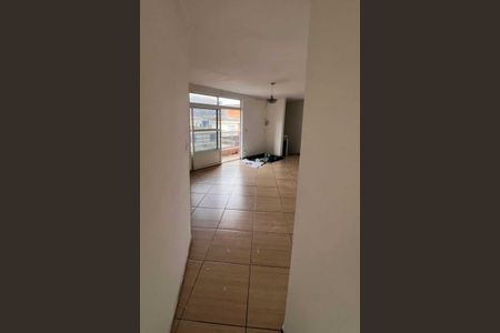 Sala de casa para alugar com 2 quartos, 130m² em Cipava, Osasco