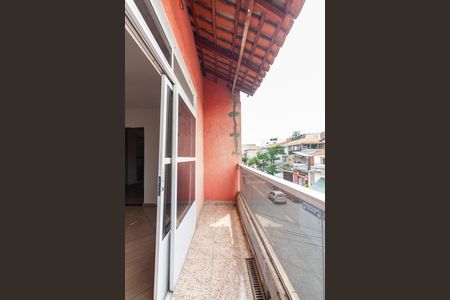 Sacada de casa para alugar com 2 quartos, 130m² em Cipava, Osasco